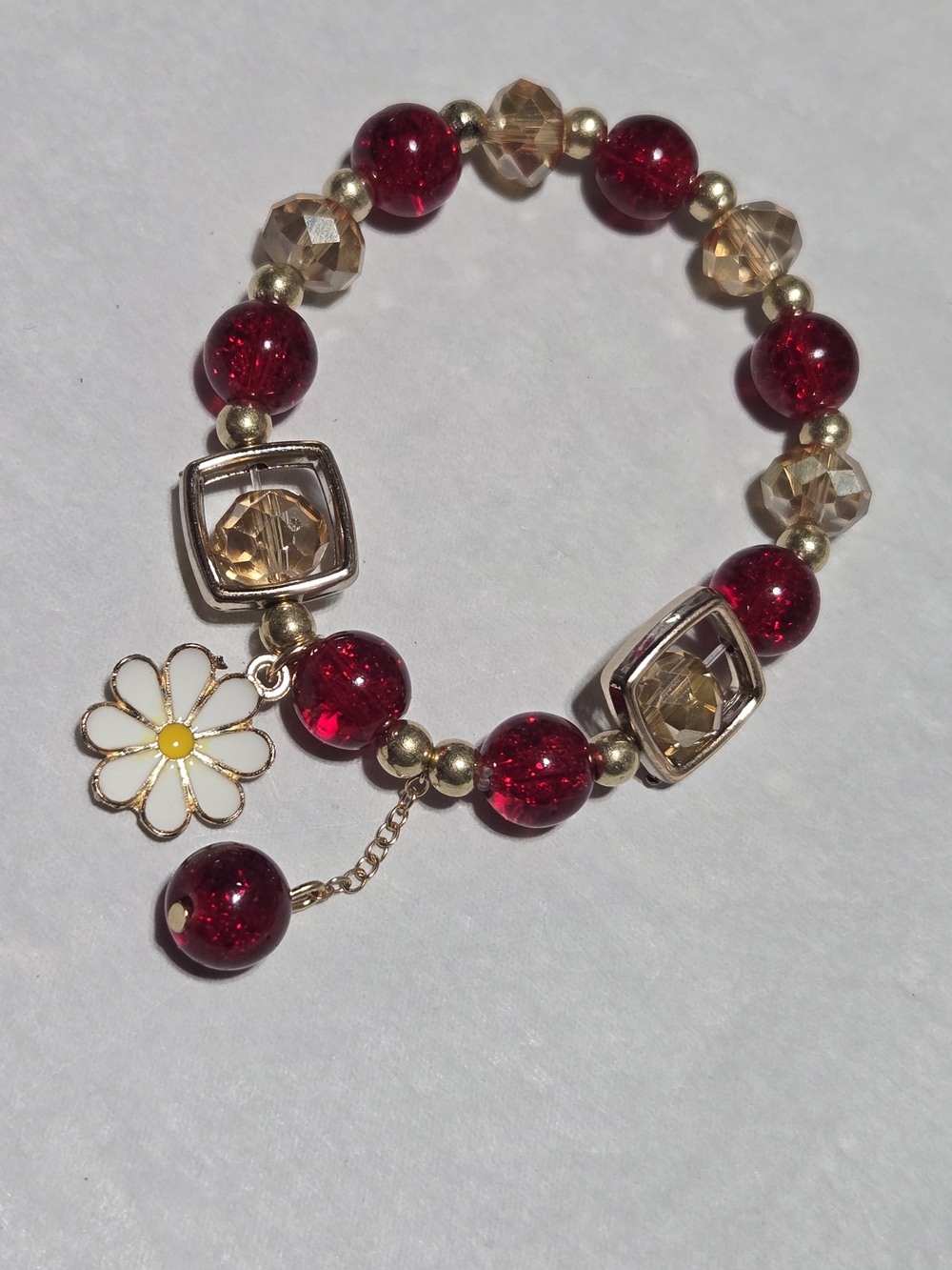 10mm- Red and Champagne Beaded Stretch Bracelet with Daisy Charm